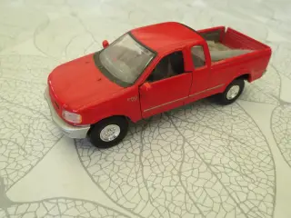 1 stk Ford F 150 XLT Pick-up