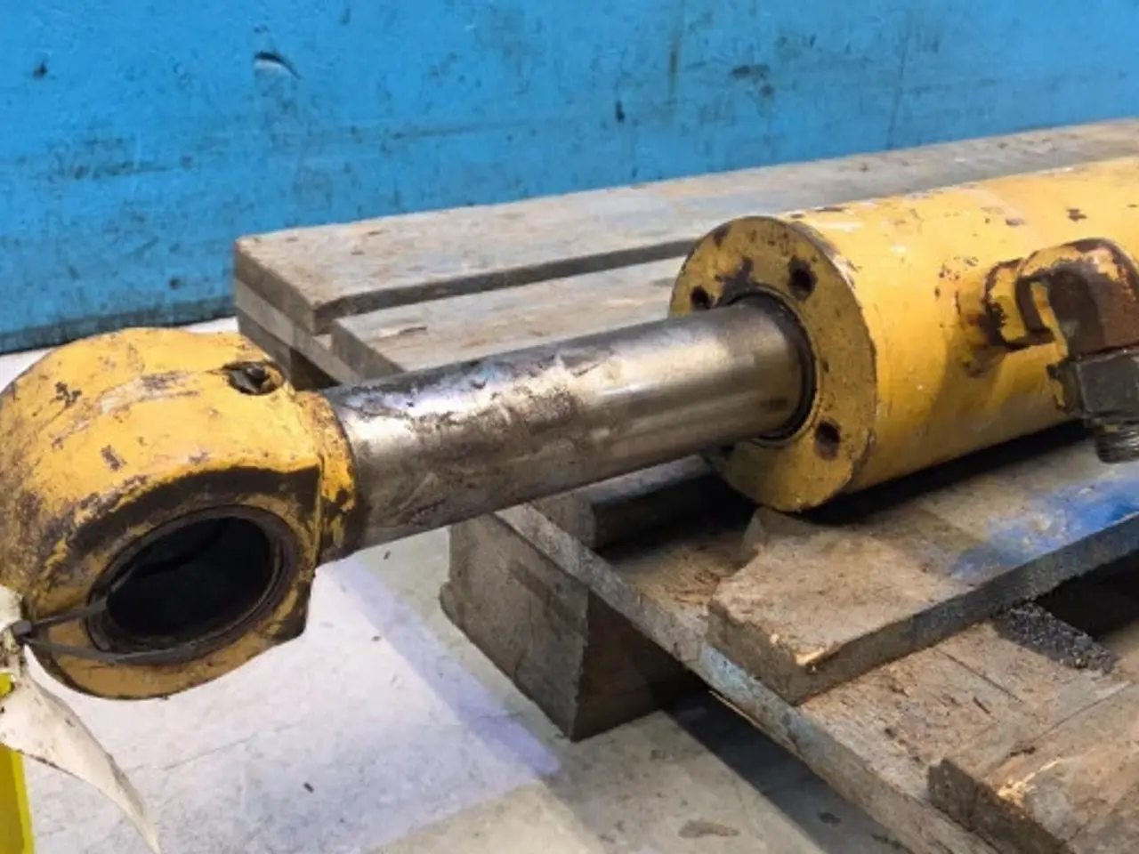Billede 3 - Ford 675D Cylinder F1NNB577BA
