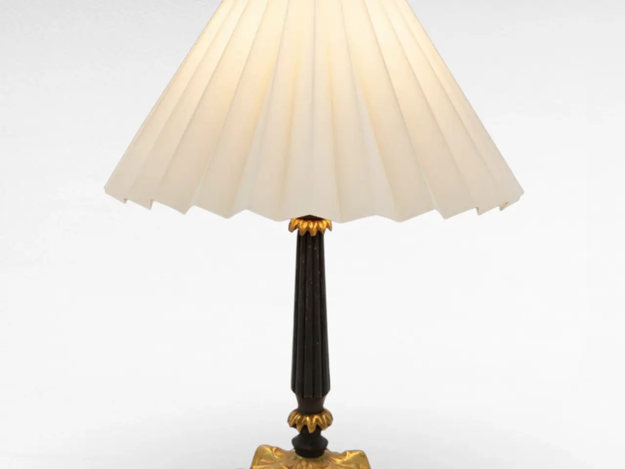 Billede 1 - Vintage sort/guld sengelampe 1940-60