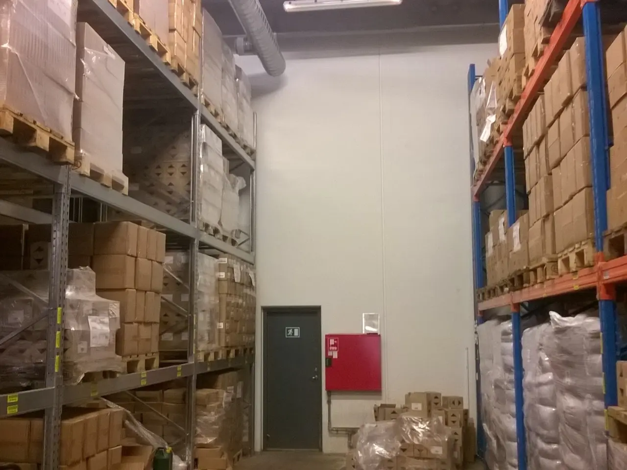 Billede 4 - Lager med kontor