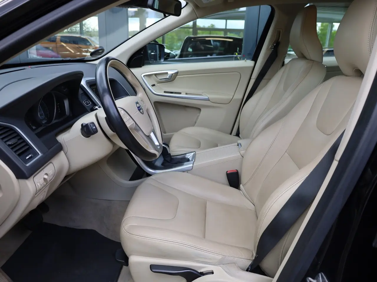 Billede 2 - Volvo XC60 2,0 D4 190 Momentum aut.