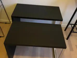 To små sorte borde