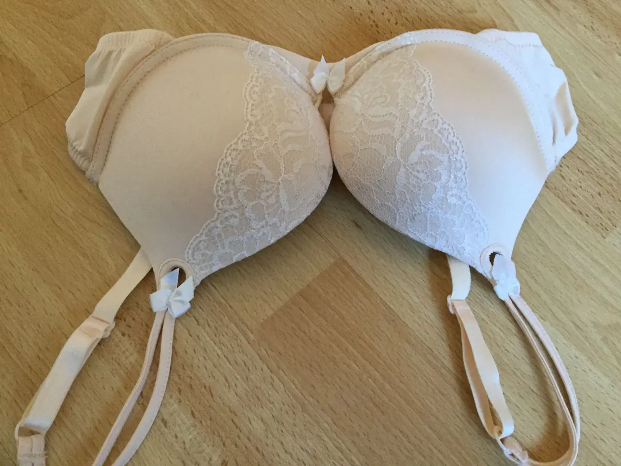 Billede 6 - BH - Ny Hunkemøller push up i  str. 75 / B
