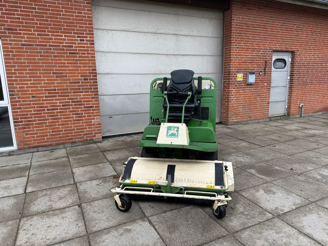Billede 1 - Amazone ph125 vertikalskærer og klipper i en 