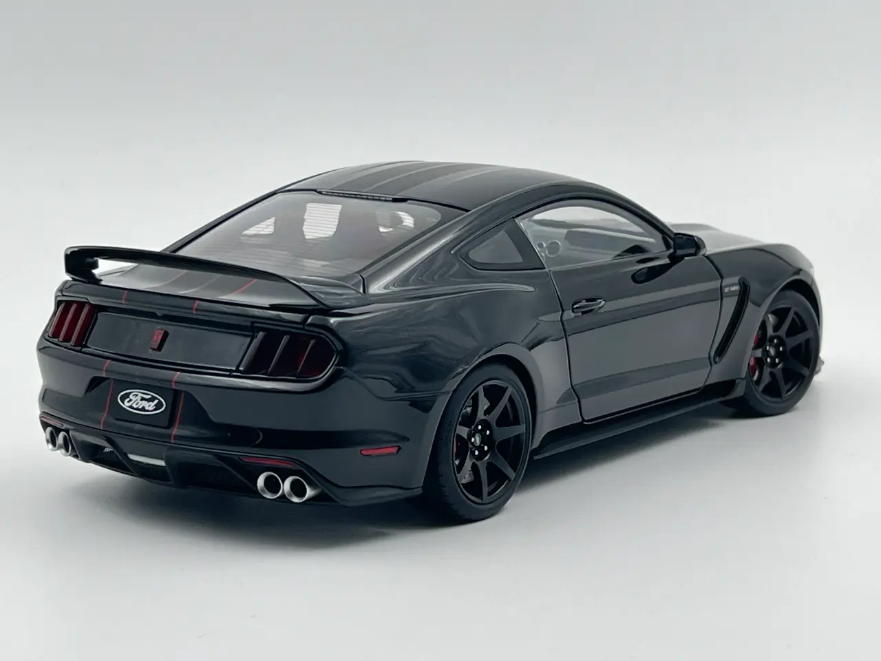 Billede 8 - 2019 Ford Shelby Mustang GT-350 R 1:18  