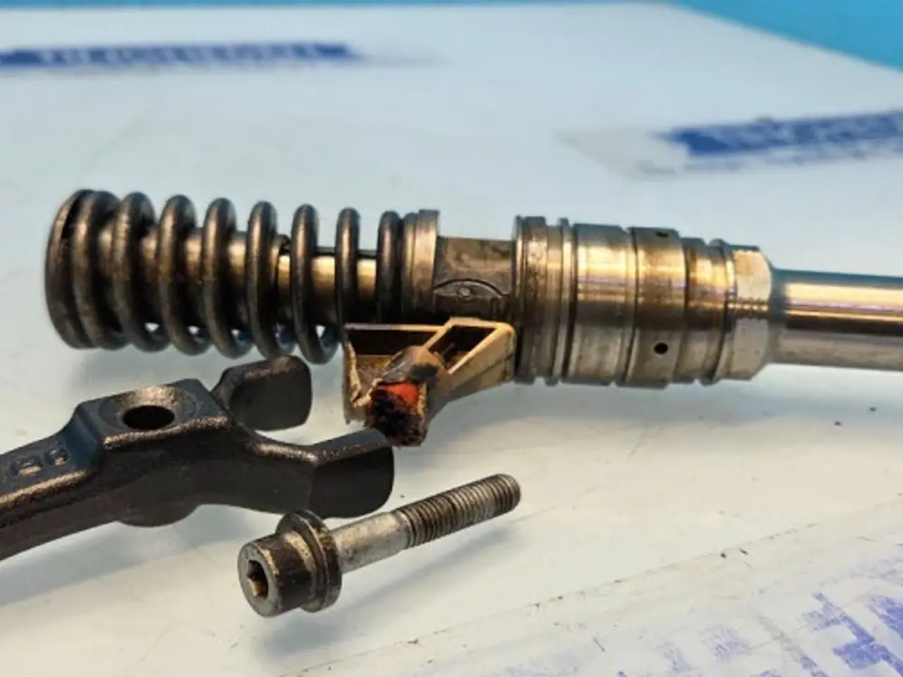 Billede 3 - Iveco F3AE0684D Injektor 504154922