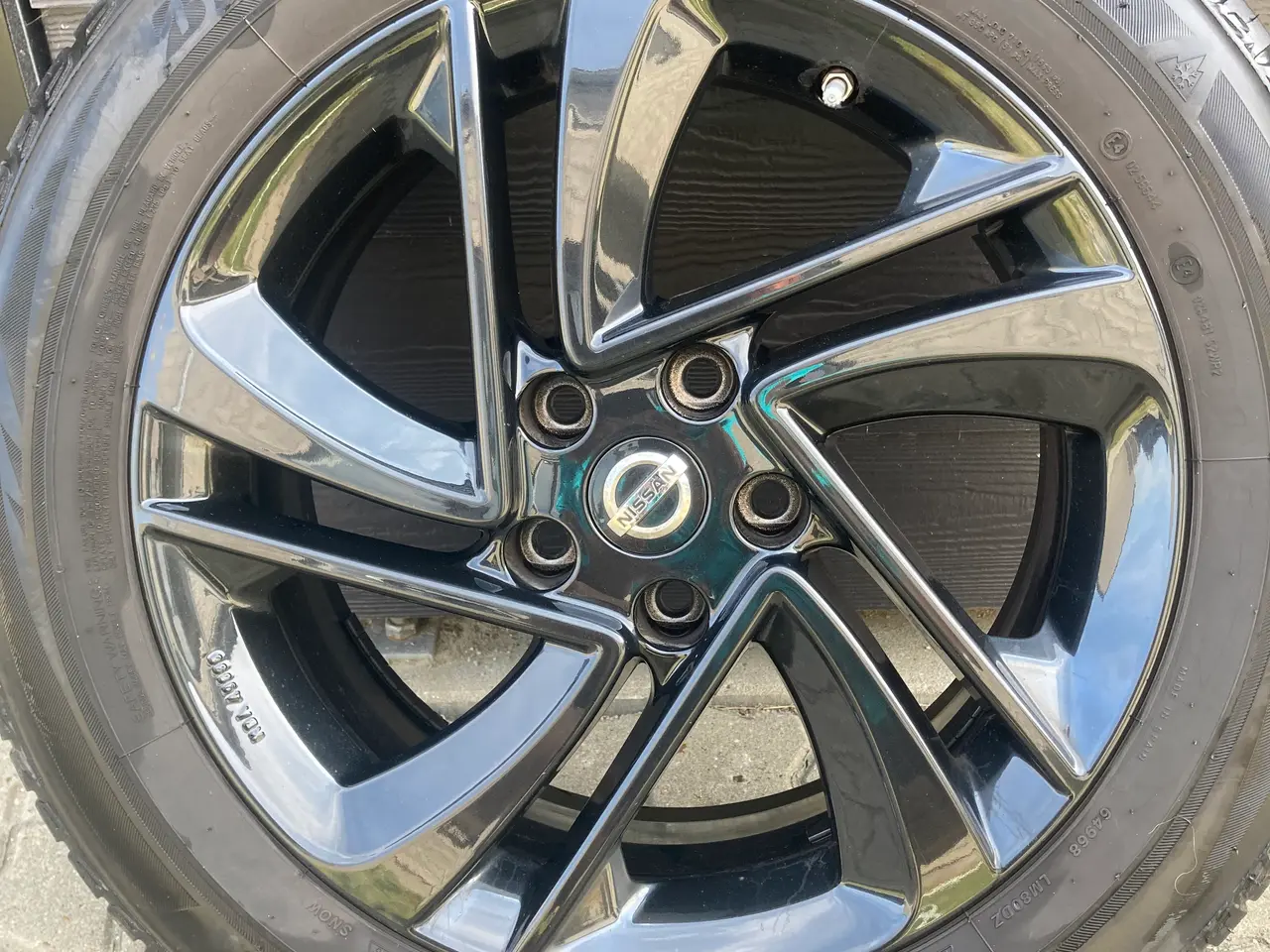 Billede 1 - Originale sorte Nissan fælge