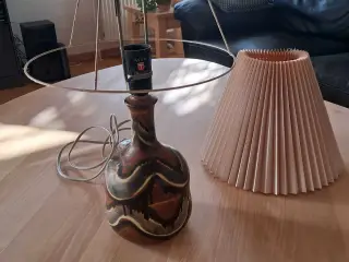 Bordlampe af keramiker Jette hellesøe