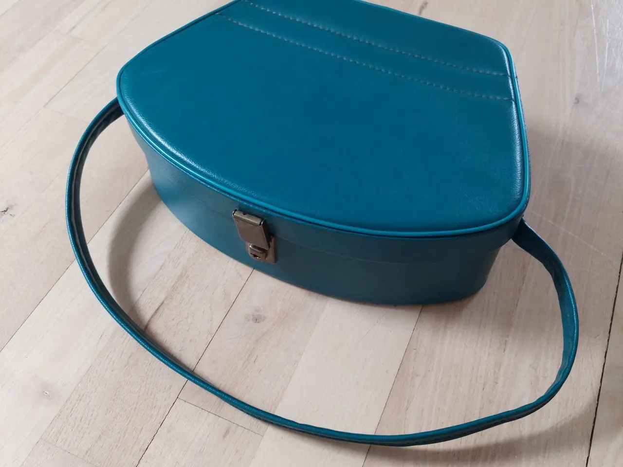 Billede 4 - Vintage Beautybox med funky detaljer – Harley Lime