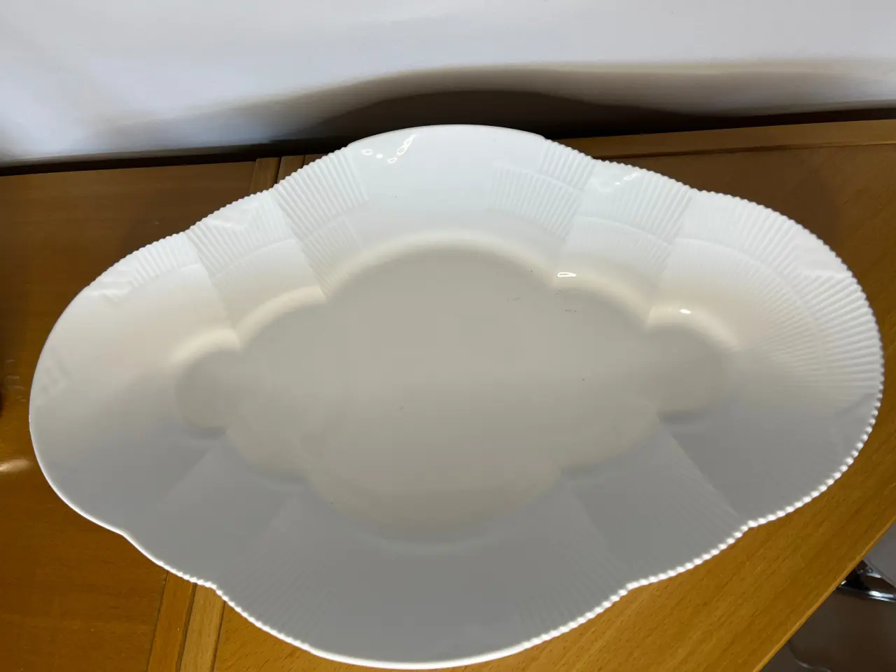 Billede 1 - Royal Copenhagen hvid element stegefad.