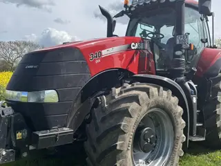 Case IH MAGNUM 340 Med frontlift og kun 3730timer. Gård traktor