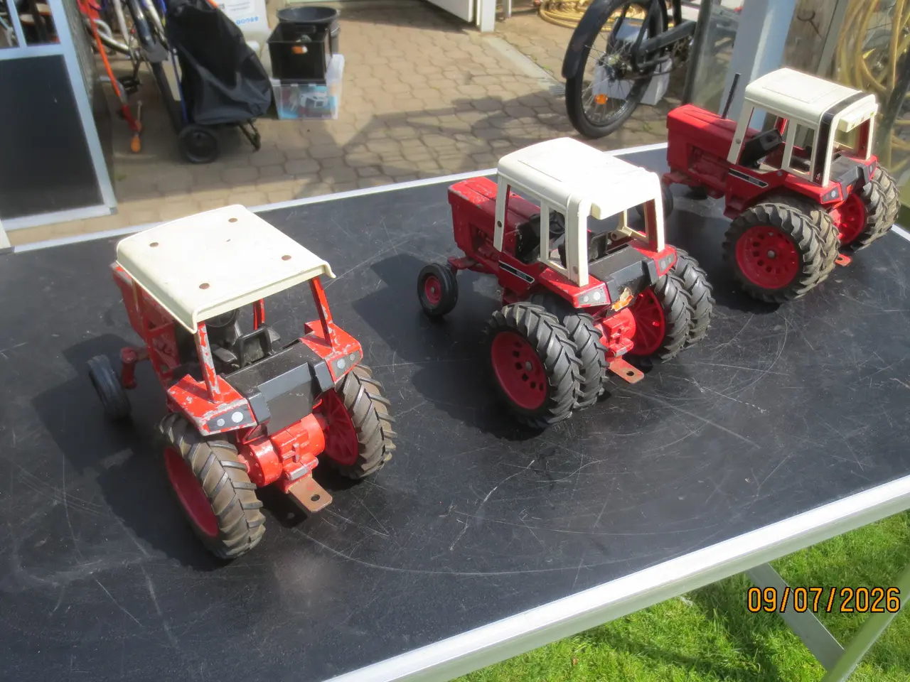Billede 3 - 3 stk Modeltraktor IH International 1586 -886