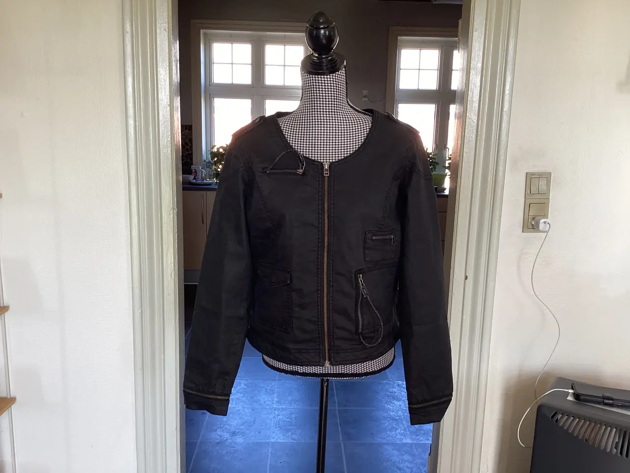 Billede 12 - Jakker. Str: 44-46-XL- XXL