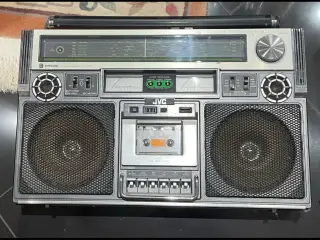 JVC Biphonic stereo radio med kassettesfspiller