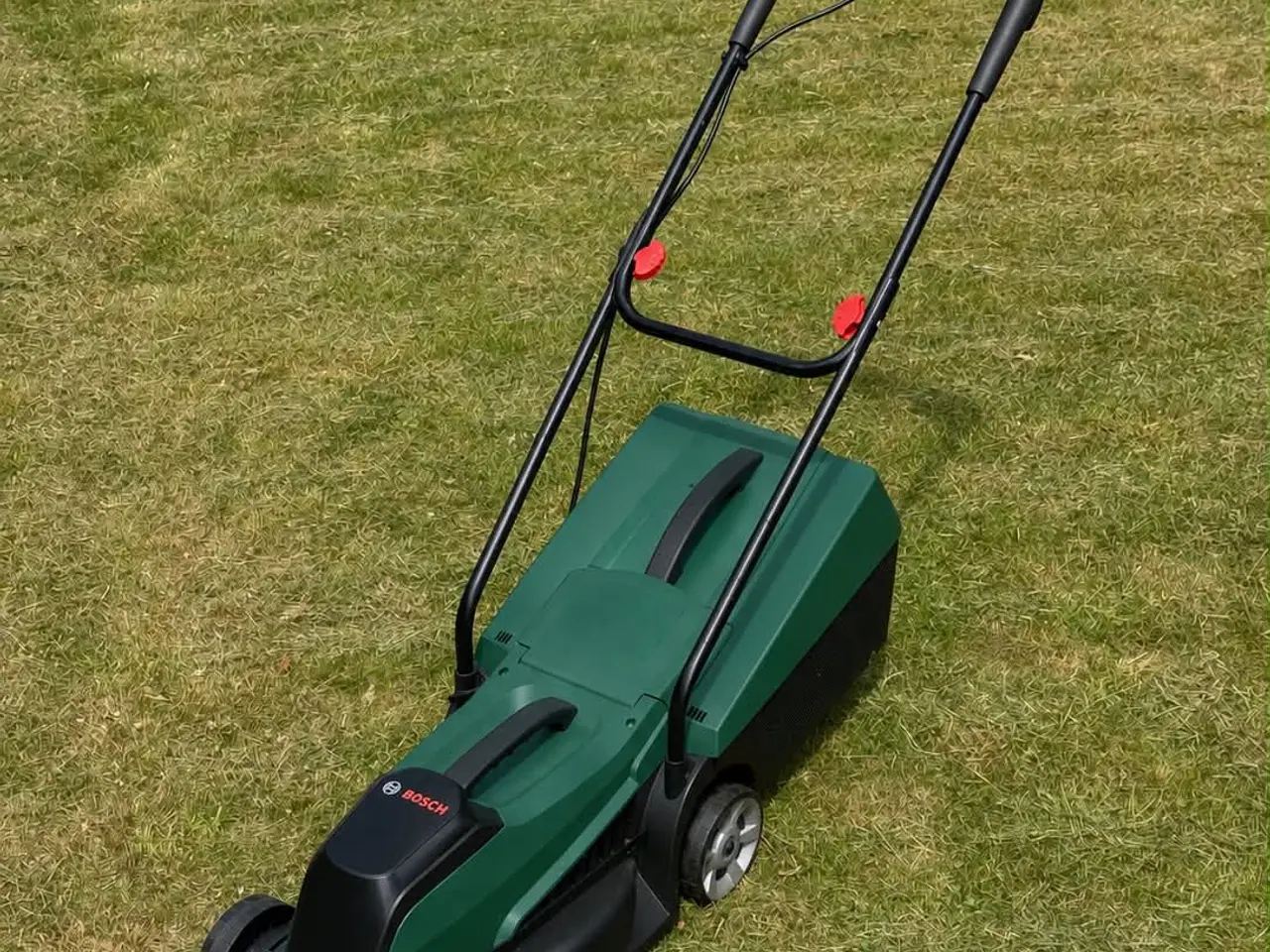 Billede 1 - Bosch Akku Plæneklipper – inkl. batteri og oplader