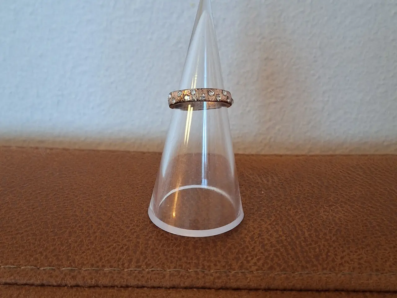 Billede 1 - Guldfarvet ring 
