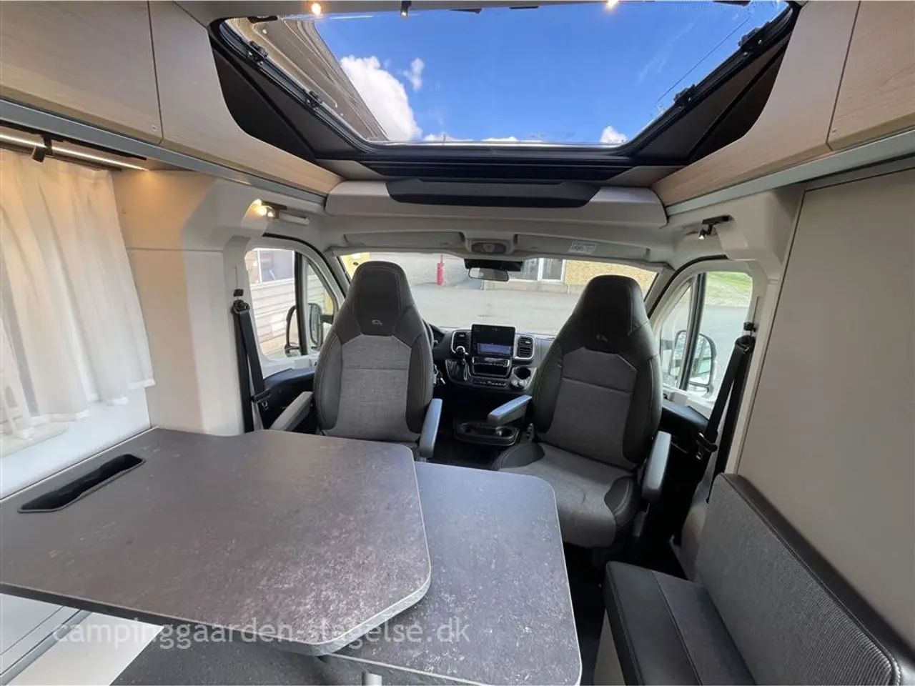 Billede 9 - 2027 - Adria Compact SL Select   Adria Compact SL Select – stor luksus i kompakt format