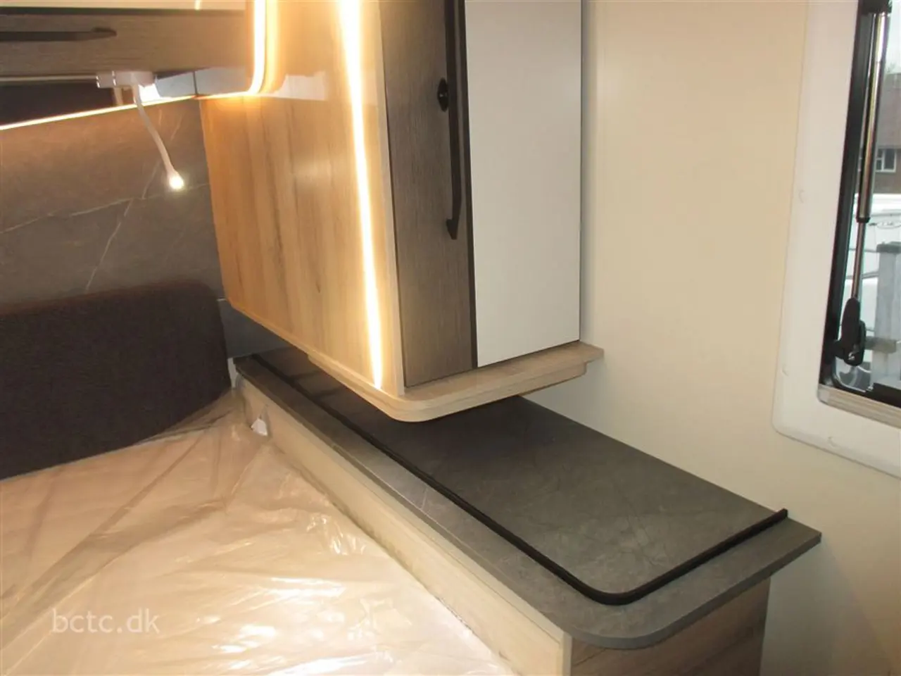 Billede 13 - 2027 - Elnagh T-Loft 582