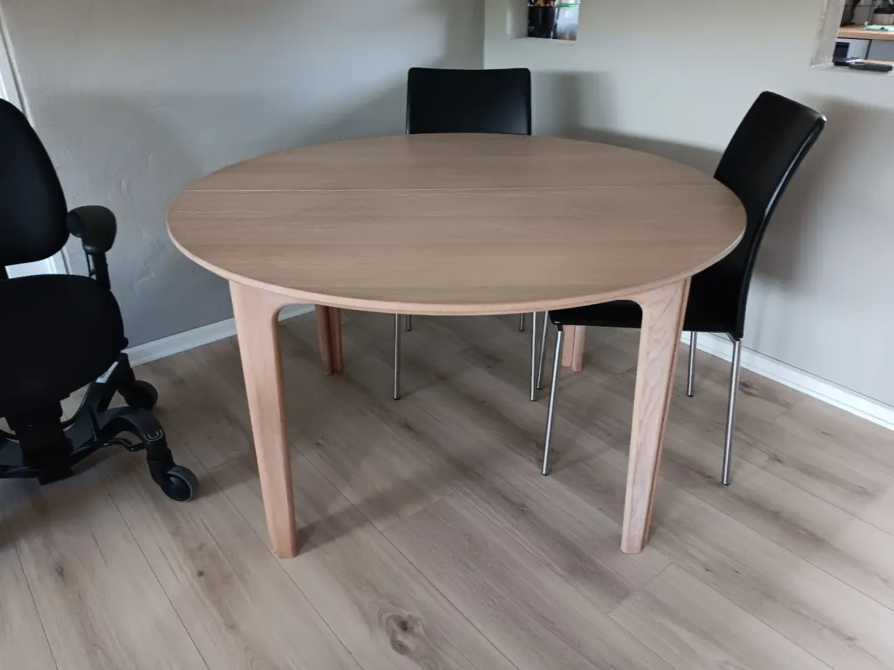 Billede 2 - Skovby spisebord 