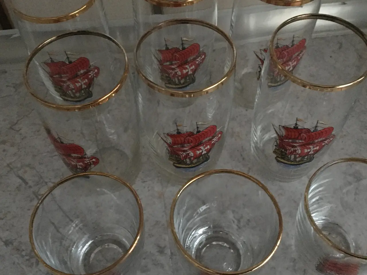 Billede 4 - Drikke glas med guldkant NY PRIS