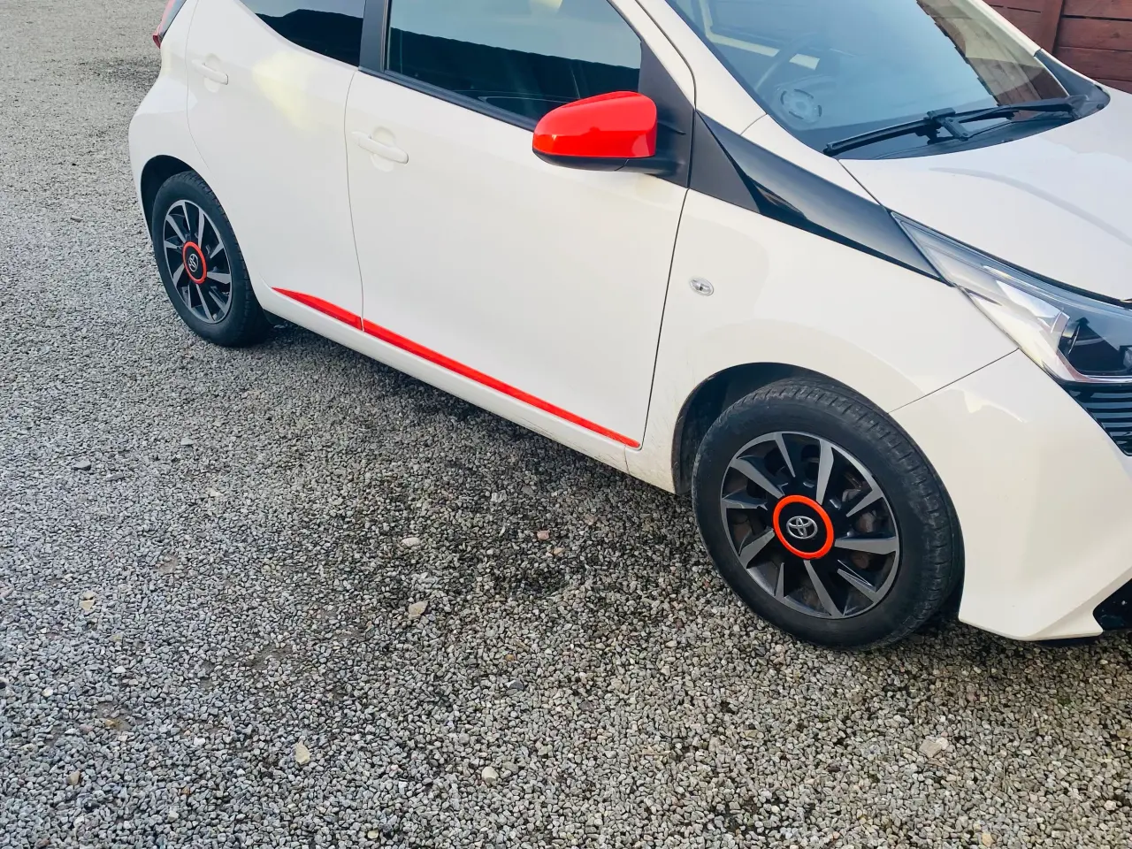 Billede 1 - Aygo med El-skydetag