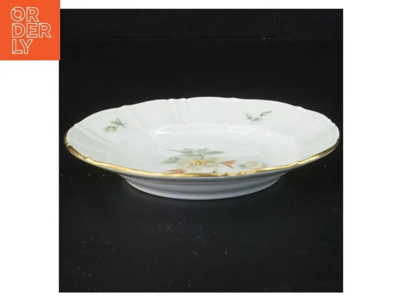 Billede 1 - Porcelænsfad med blomstermotiv