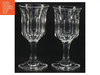 Gennemsigtige glas på fod (str. 14 x 6,5 cm)