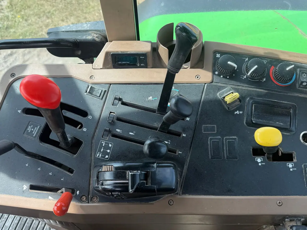 Billede 15 - John Deere 7710 God gammel traktor, kører bedre end mange af de nye