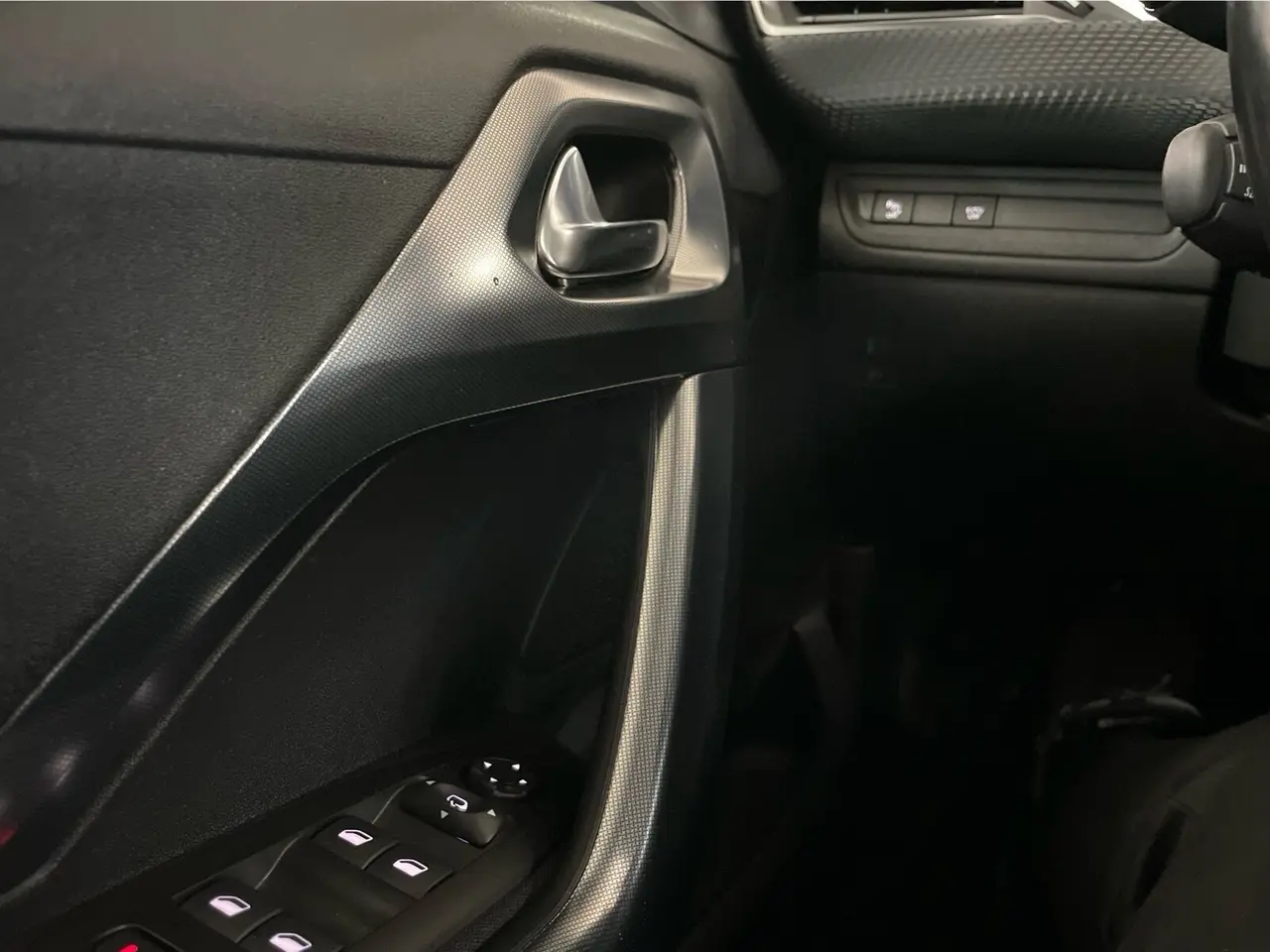Billede 17 - Peugeot 2008 1,2 e-THP 110 Selection Sky