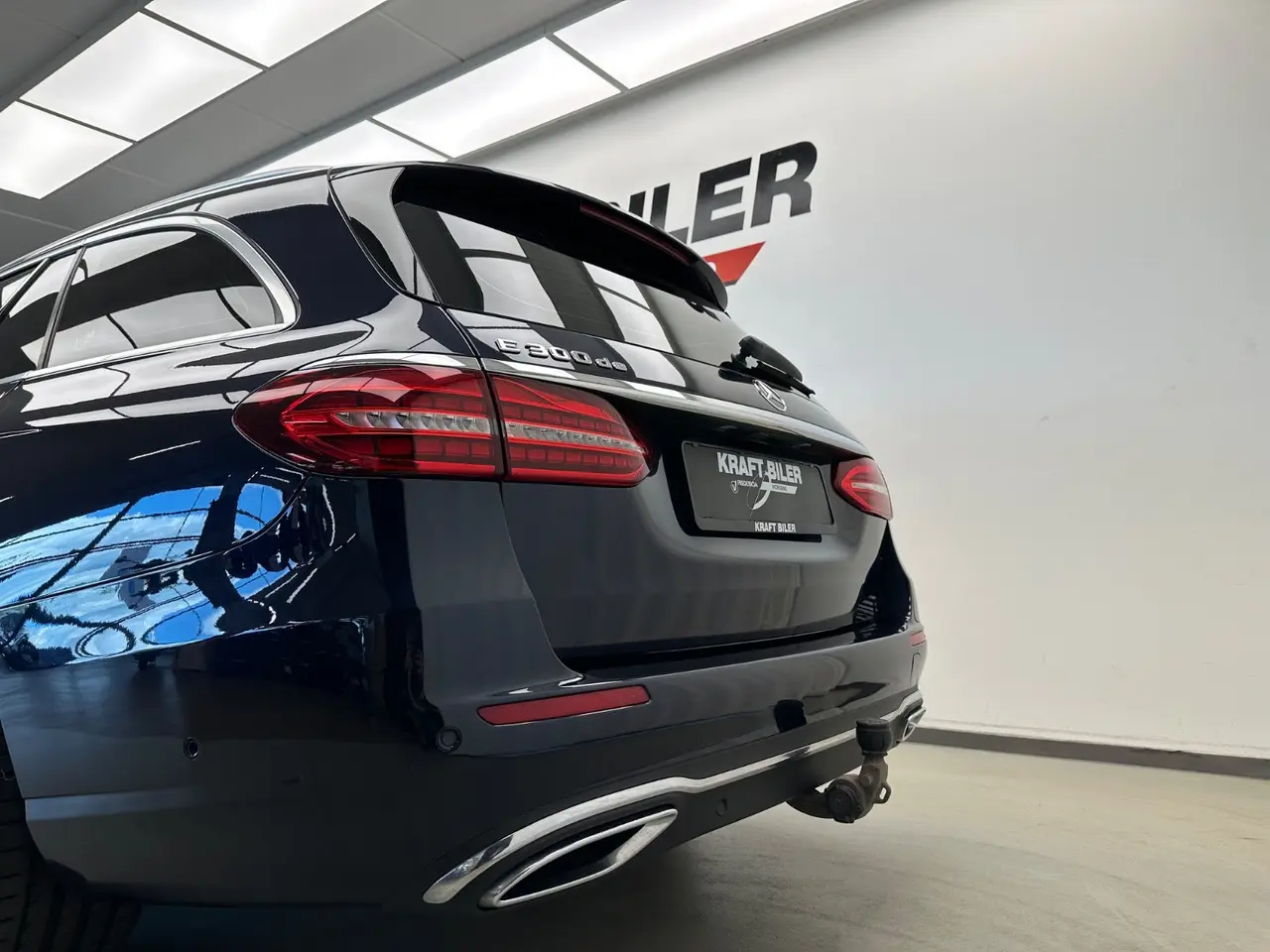 Billede 4 - Mercedes E300 de 2,0 stc. aut. 4Matic