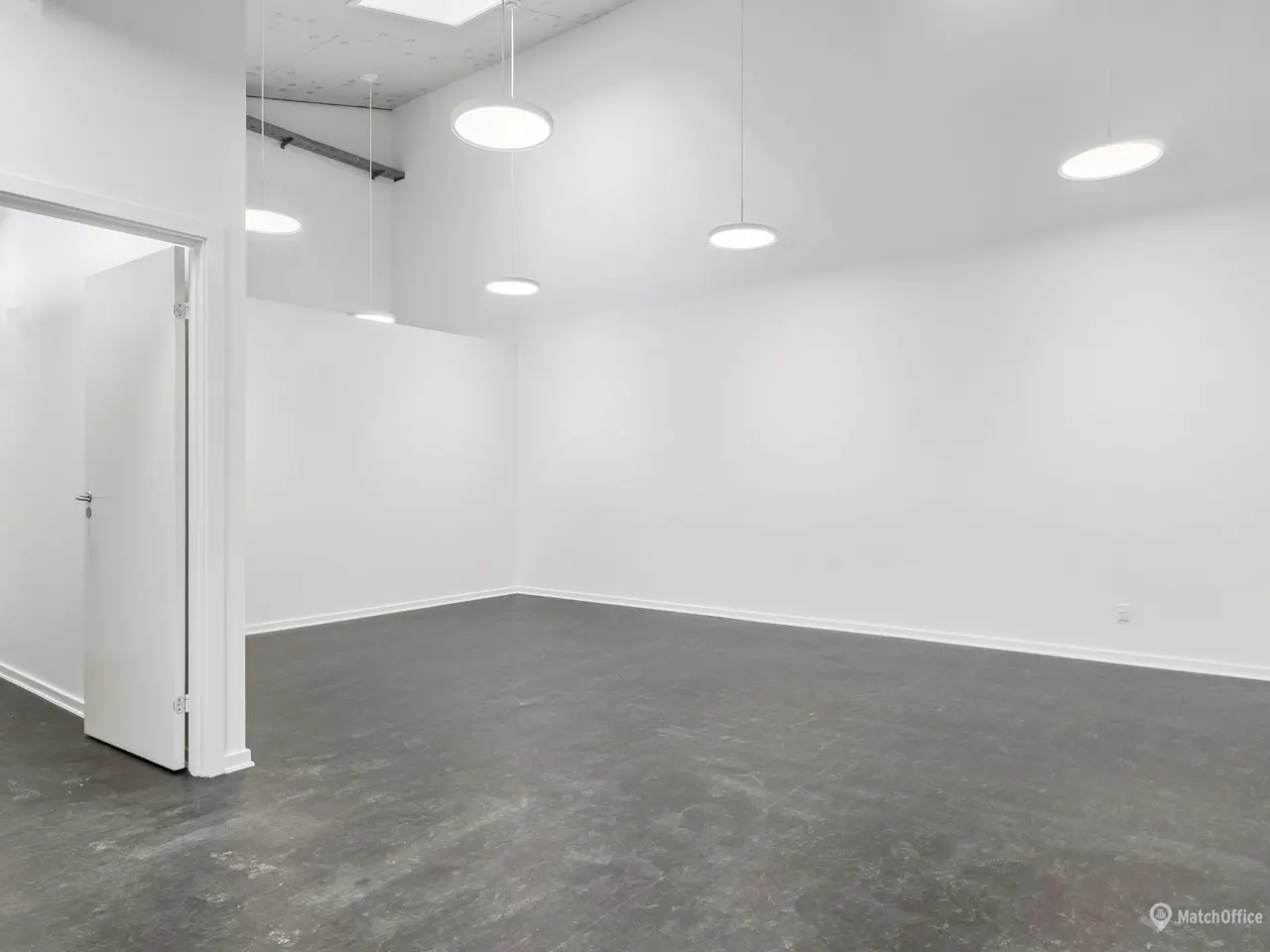Billede 8 - 2.545 m² højloftet lager i Glostrup