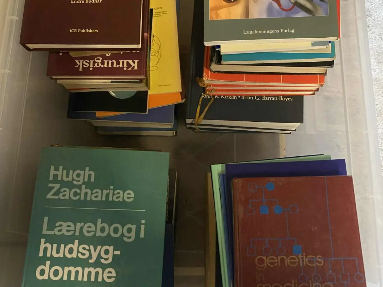 Billede 1 - LOT af bøger til medicinstudie, på eng & dansk,