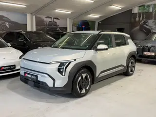 Kia EV3 81 Long Range Access