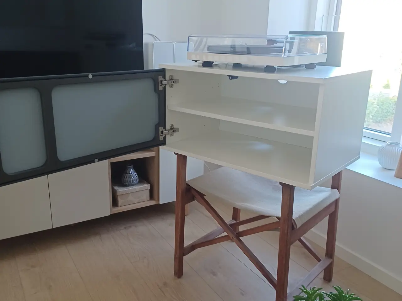 Billede 2 - Stereo-møbel