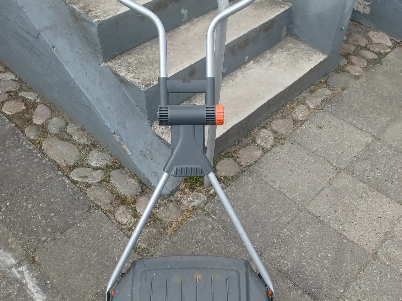 Billede 3 - Gardena håndskubber