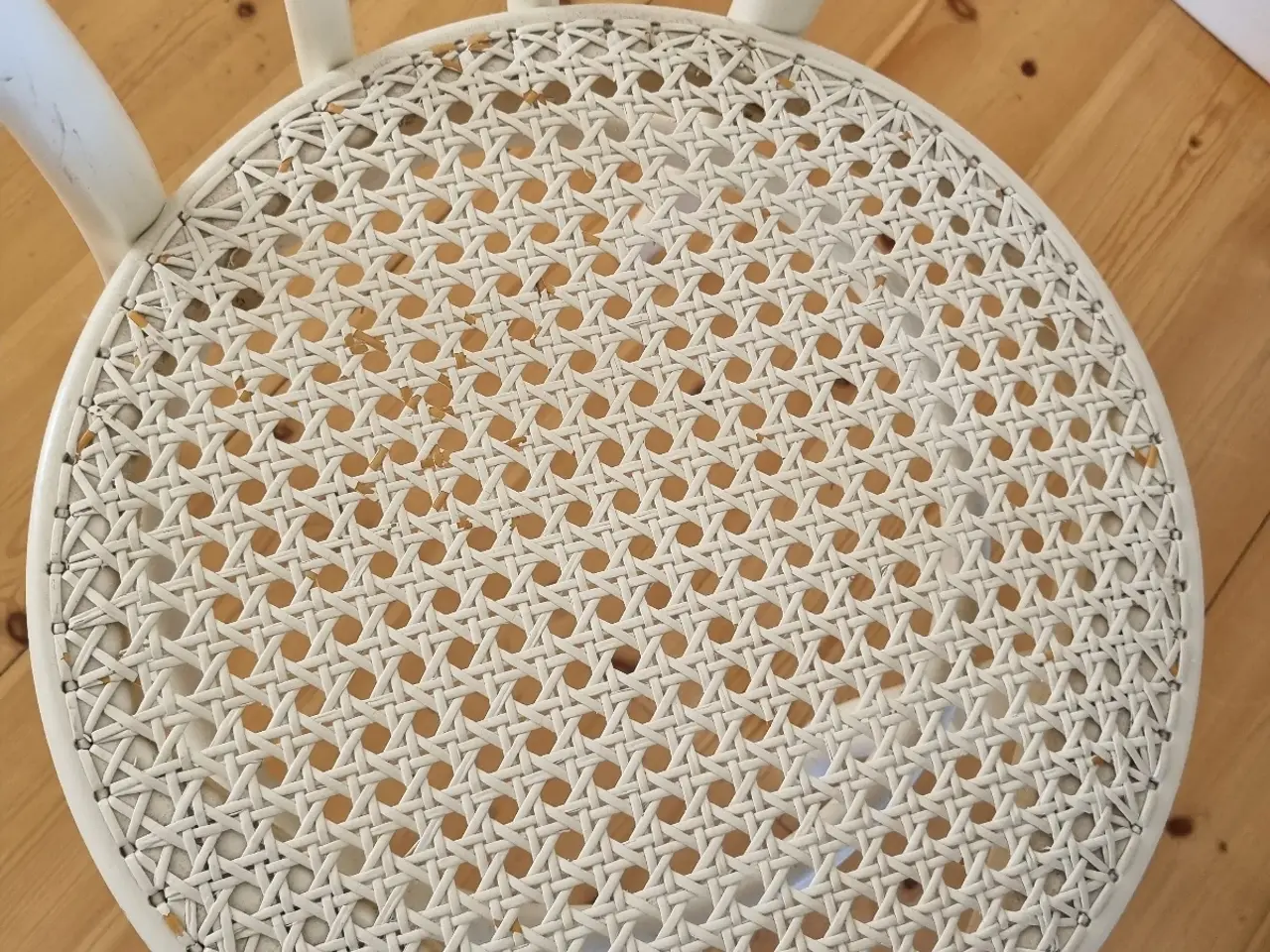 Billede 3 - Spisebord og stole