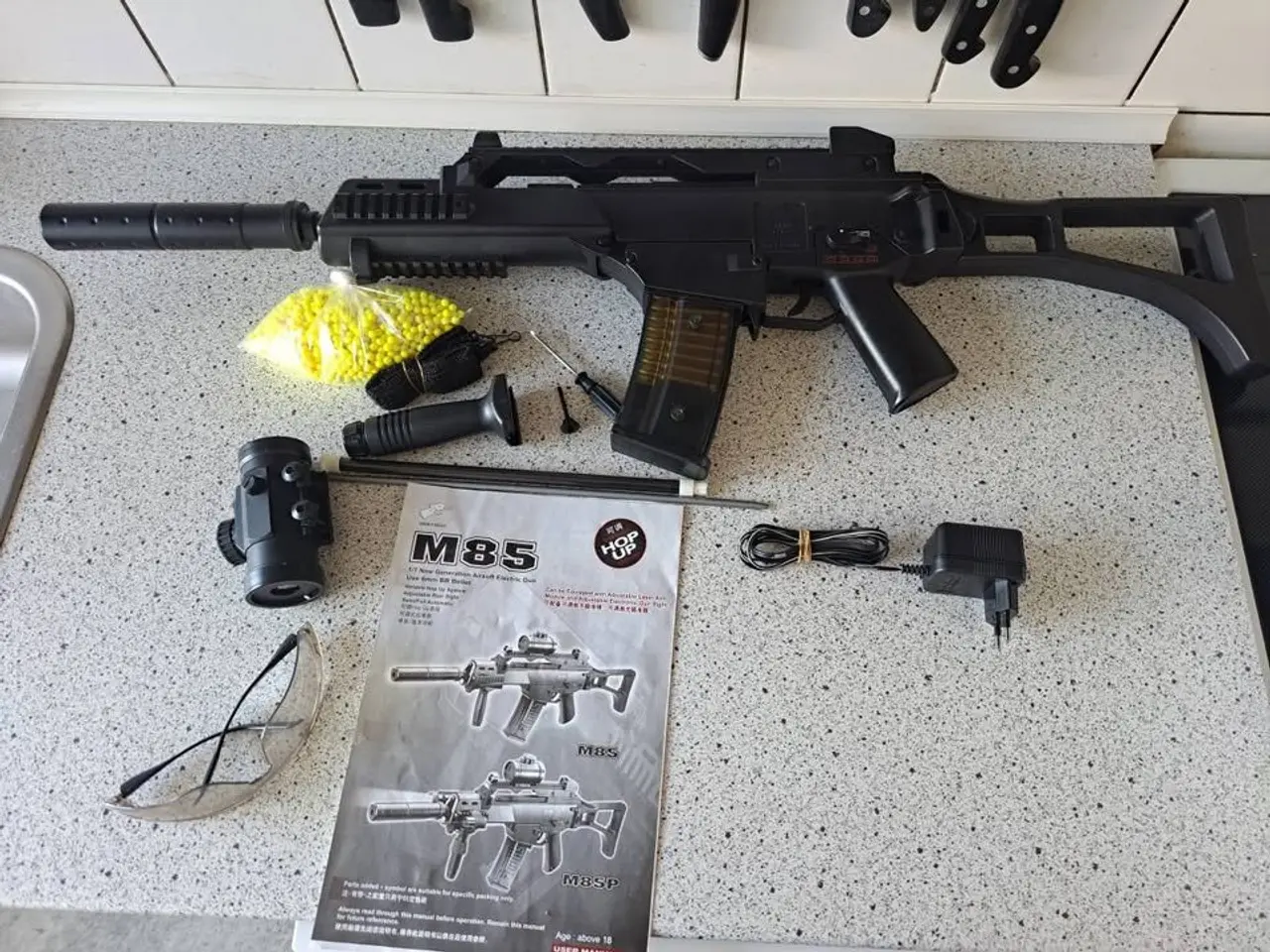 Billede 2 - Soft gun som ny samt 2 stk pistoler 1 manuel og 1