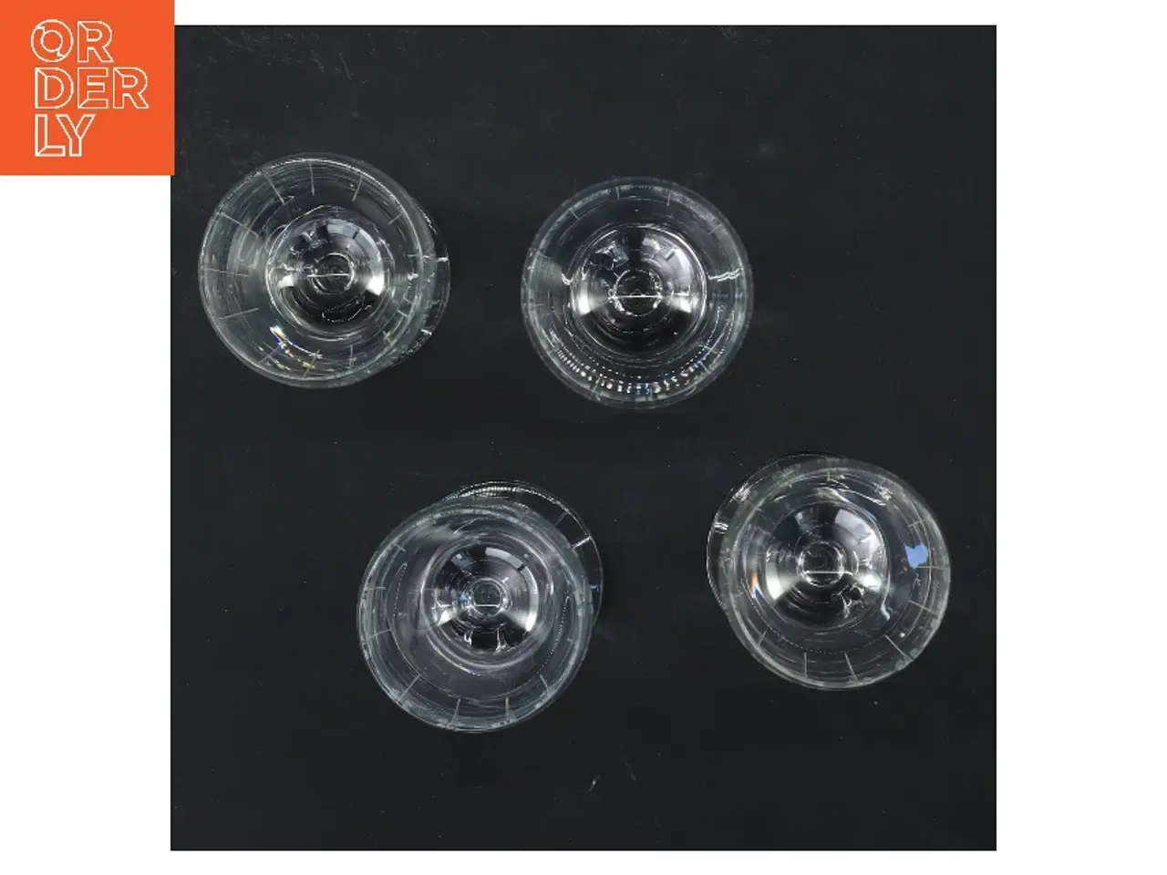 Billede 2 - Sæt med 4 glas (Ø 4,5 cm højde 11 cm)