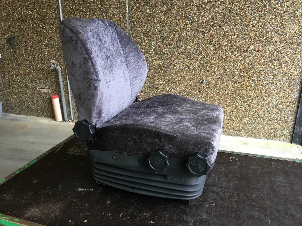 Billede 2 - Traktor stol           Model BE-GE