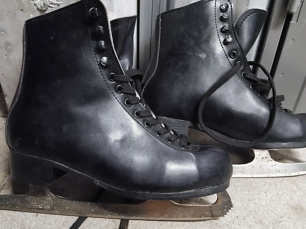 Billede 2 - KUNSTSKØJTER / Ice Figure Skates Str. 37 God stand