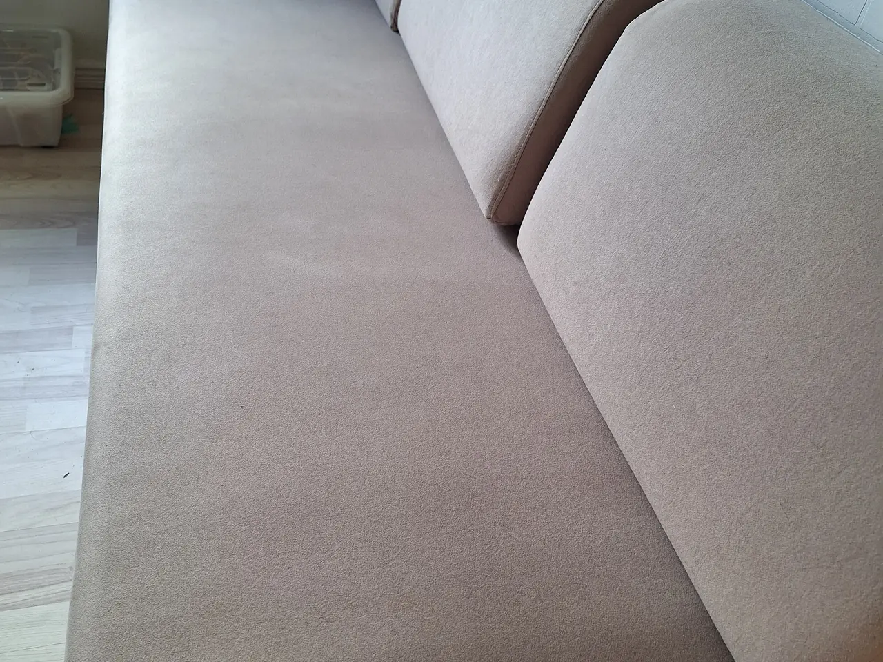 Billede 3 - Sovesofa i lyst stof