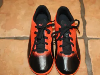 PUMA Sportssko str. 35