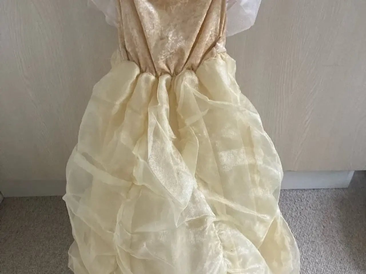 Billede 2 - Belle Disney kjole