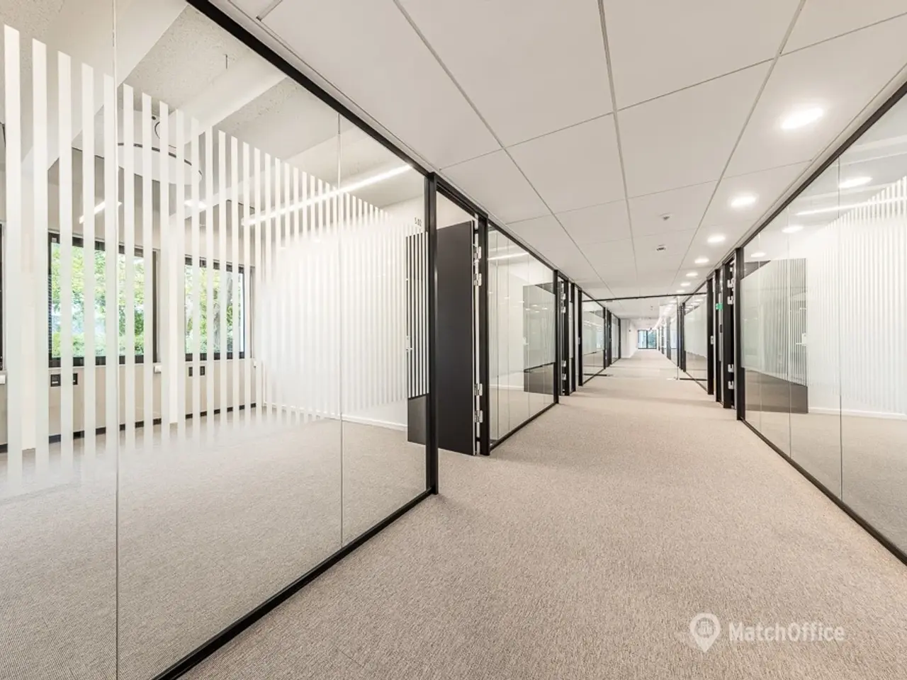 Billede 4 - Unik arkitektur placeret i skøn natur