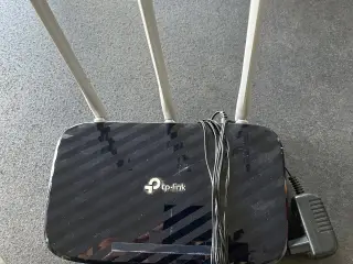 TP link WiFi router