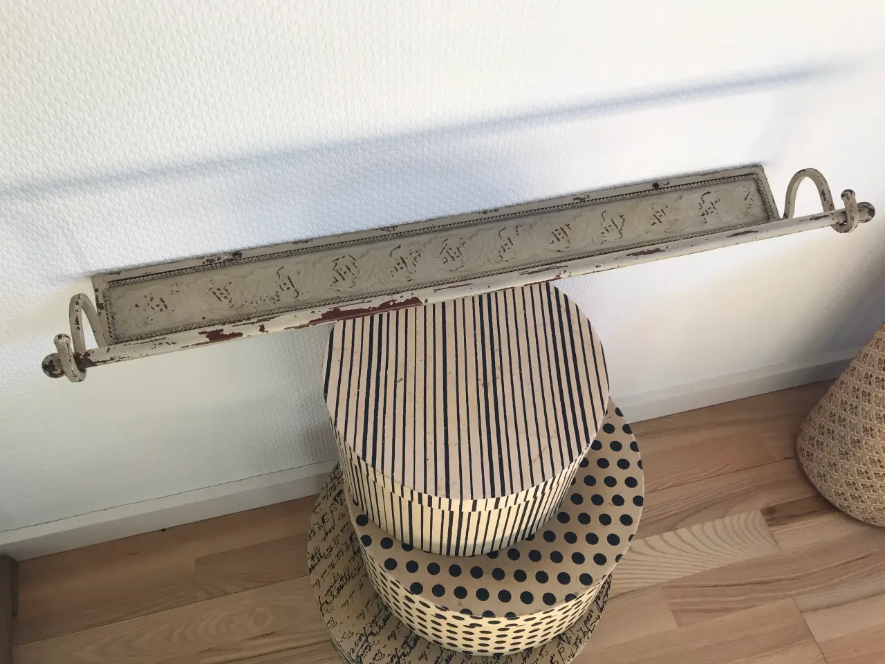 Billede 1 - Viskestykholder
