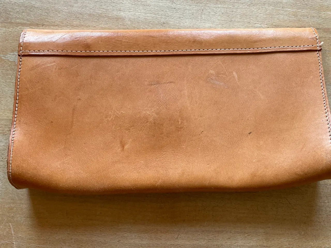 Billede 2 - Clutches i kernelæder
