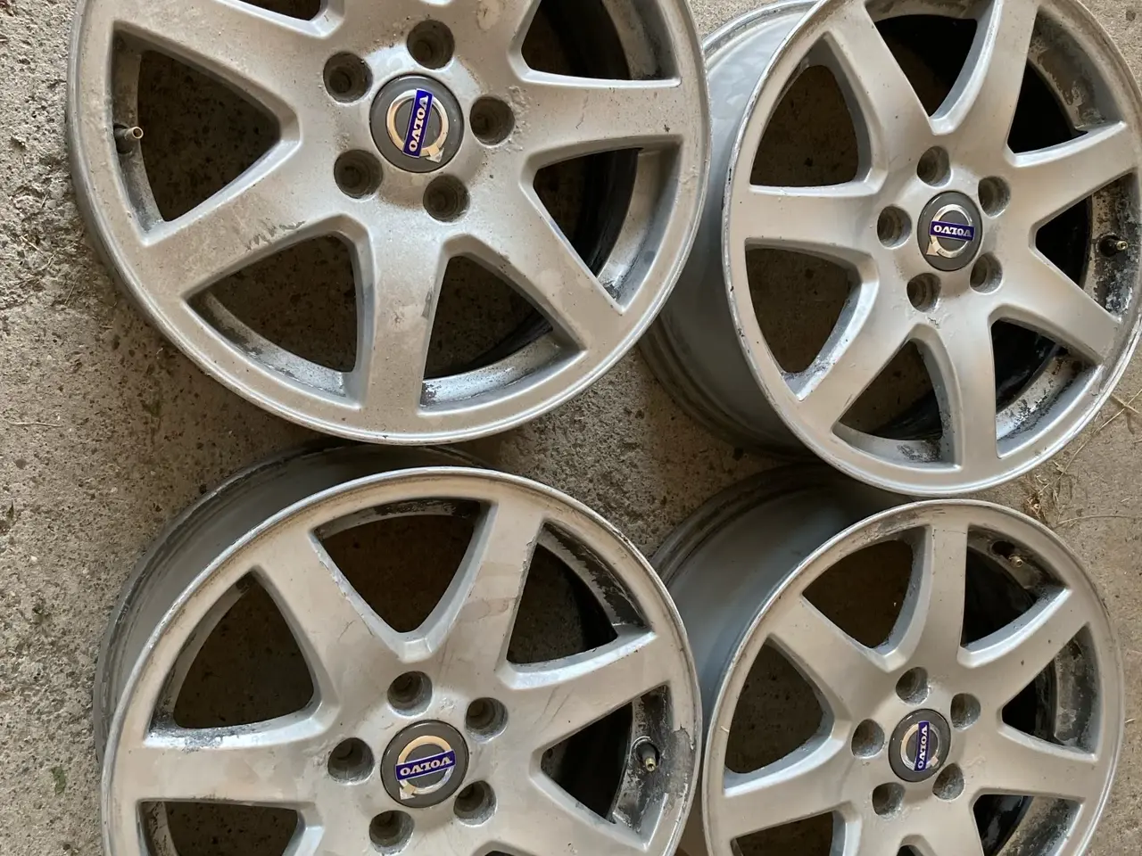 Billede 1 - 4 stk Volvo aluminiums fælge