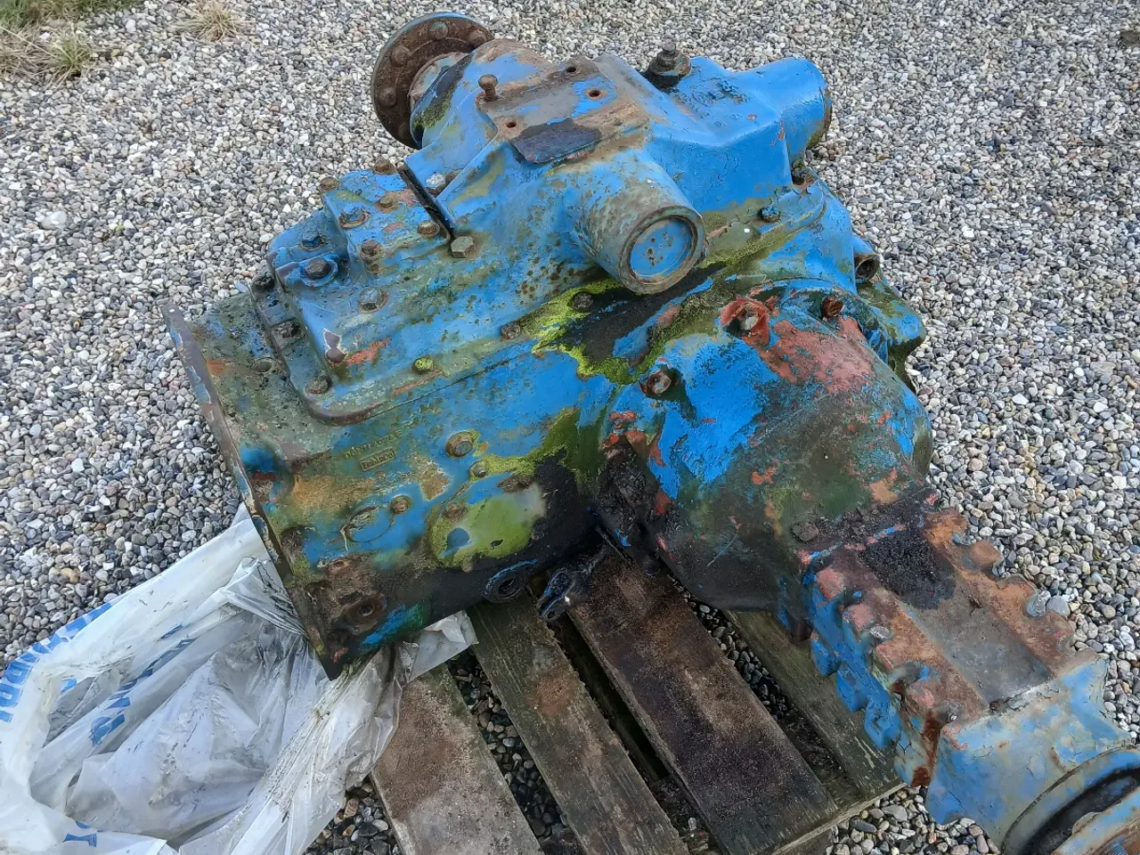 Billede 3 - Ford 5000 bagtøj og diverse.