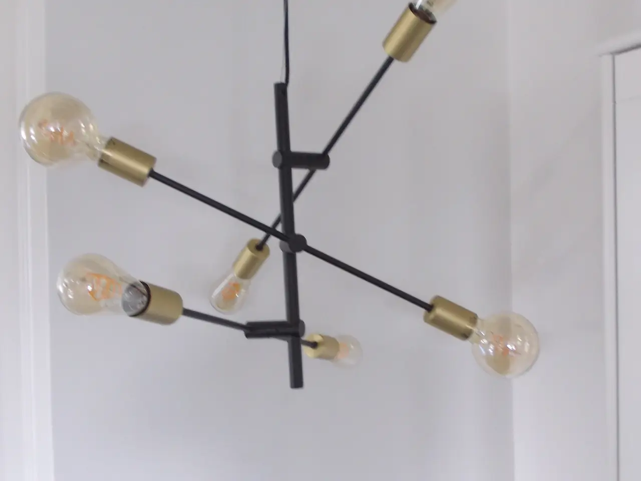 Billede 2 - Nordlux loftlampe med 6 arme i sort og messing